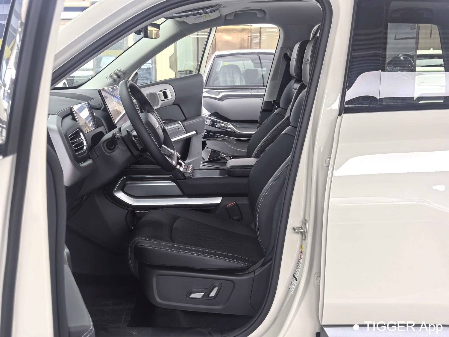 二手Formula Leopard‌ 2025 T3 501KM Rear Drive Intelligent Driving Pro Edition Automatic Transmission