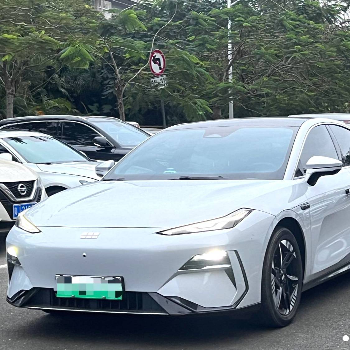 GALAXY 2024 E8 550km PRO Automatic Transmission Used Car