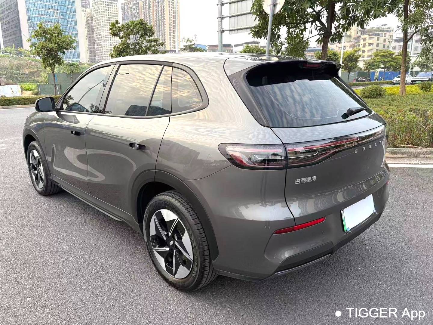 GALAXY 2024 E5 440km Launch Edition Automatic Transmission