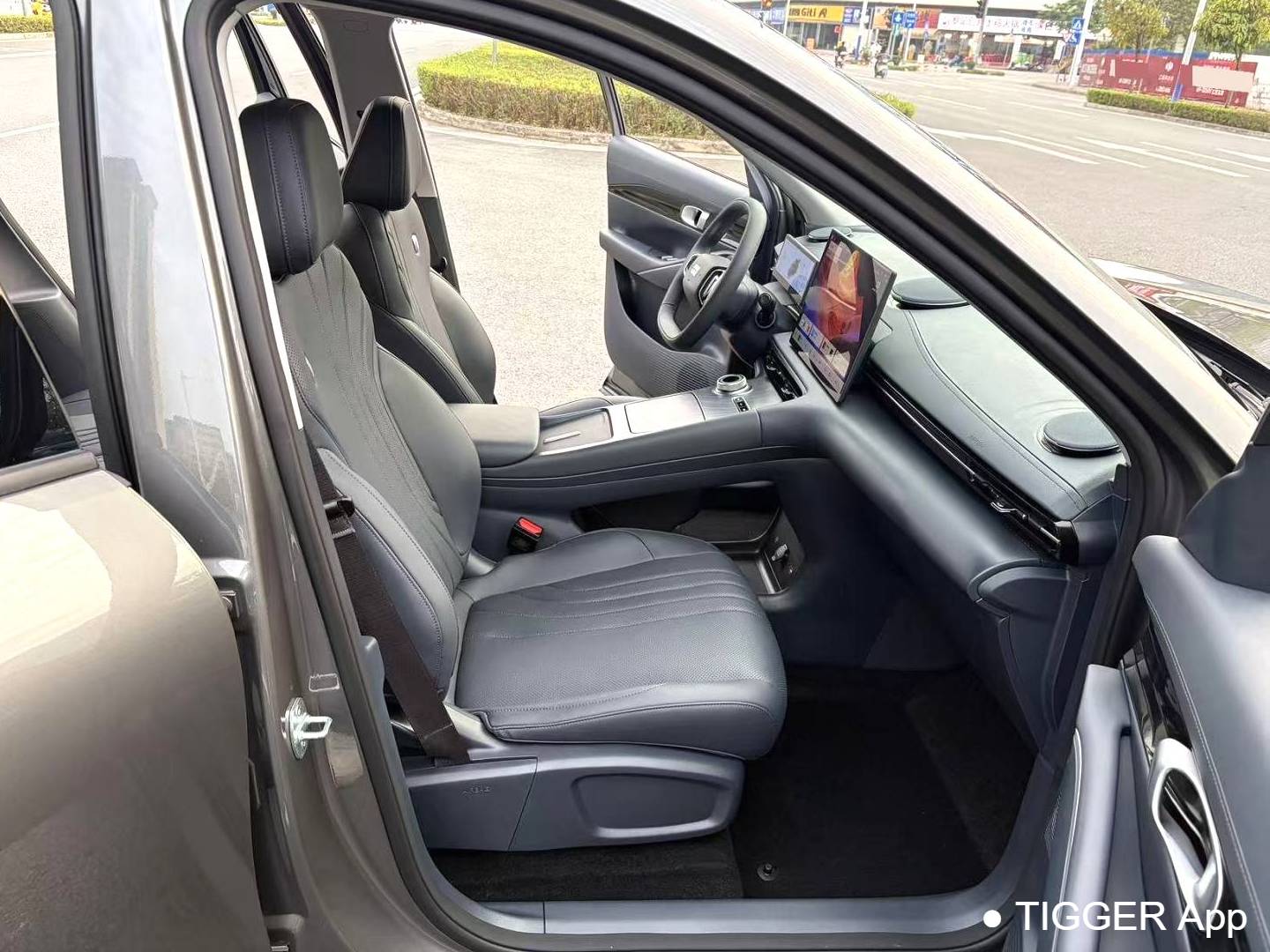 GALAXY 2024 E5 440km Launch Edition Automatic Transmission