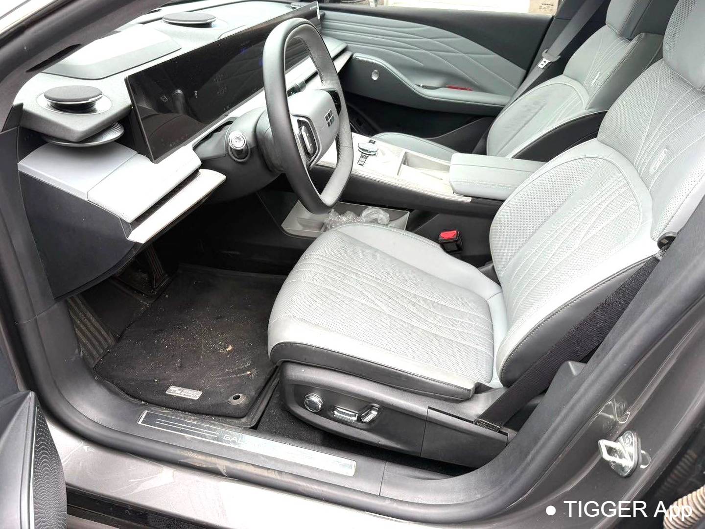 GALAXY 2024 E8 550km rear wheel drive Longteng version automatic transmission