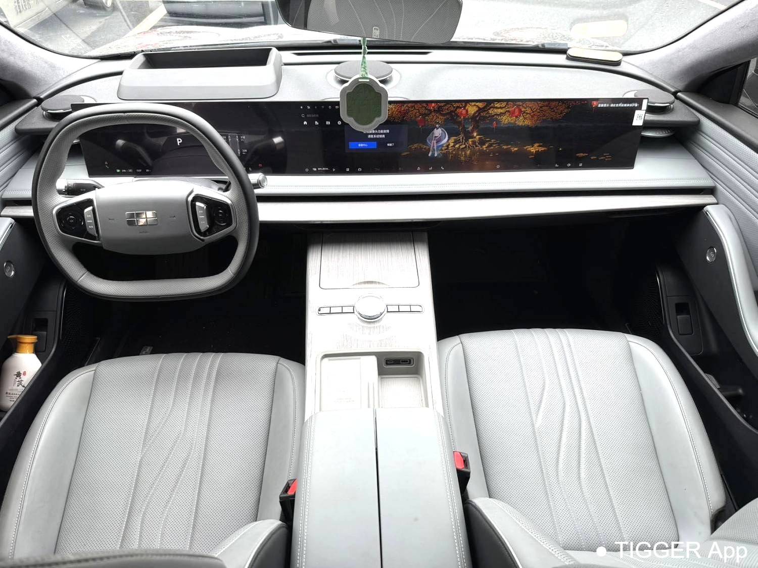 used GALAXY 2024 E8 550km rear wheel drive Longteng version automatic transmission