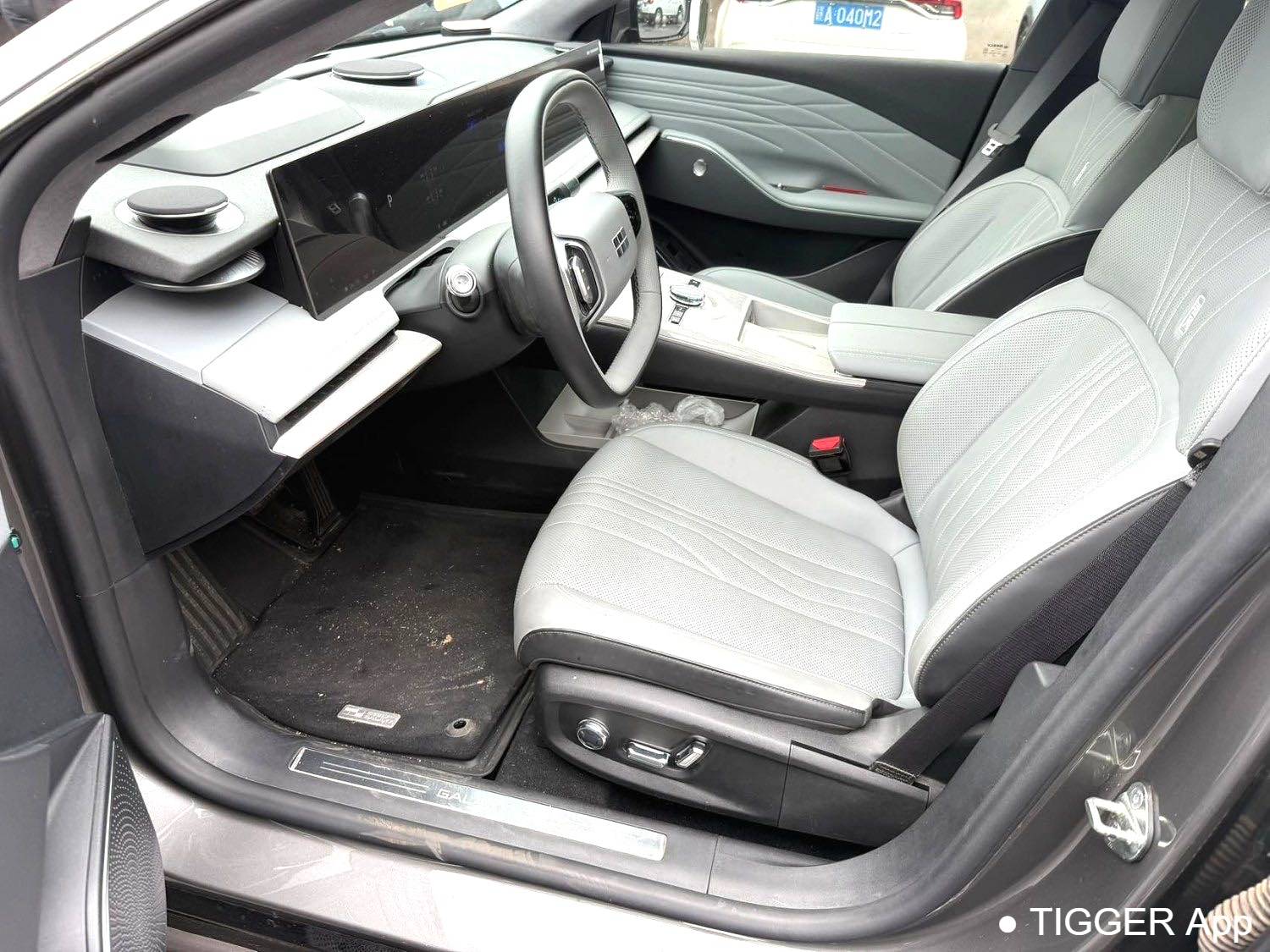 used GALAXY 2024 E8 550km rear wheel drive Longteng version automatic transmission