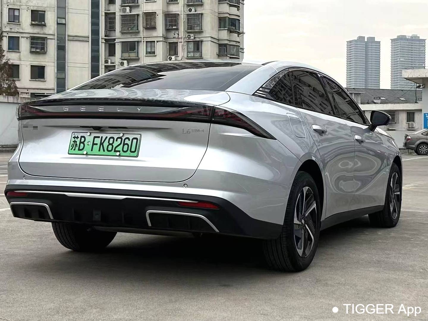 GALAXY 2025 L6 EM-i 1.5 140km Starship Edition Automatic Transmission