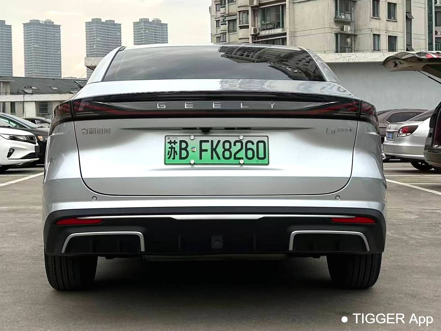 GALAXY 2025 L6 EM-i 1.5 140km Starship Edition Automatic Transmission