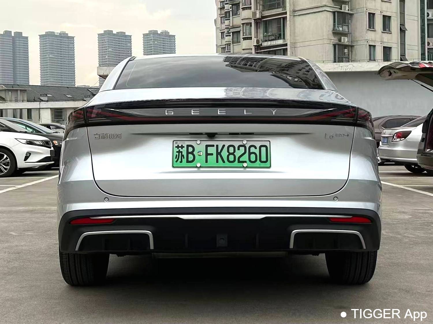 GALAXY 2025 L6 EM-i 1.5 140km Starship Edition Automatic Transmission