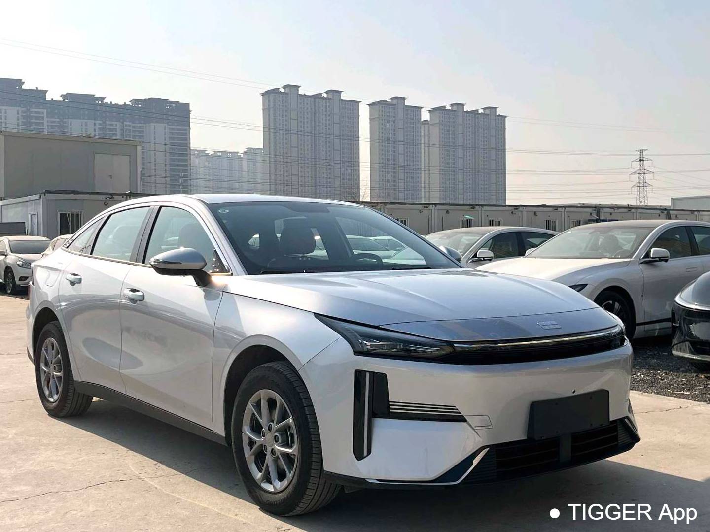 GALAXY 2025 L6 EM-i 1.5 60km Launch Edition Automatic Transmission