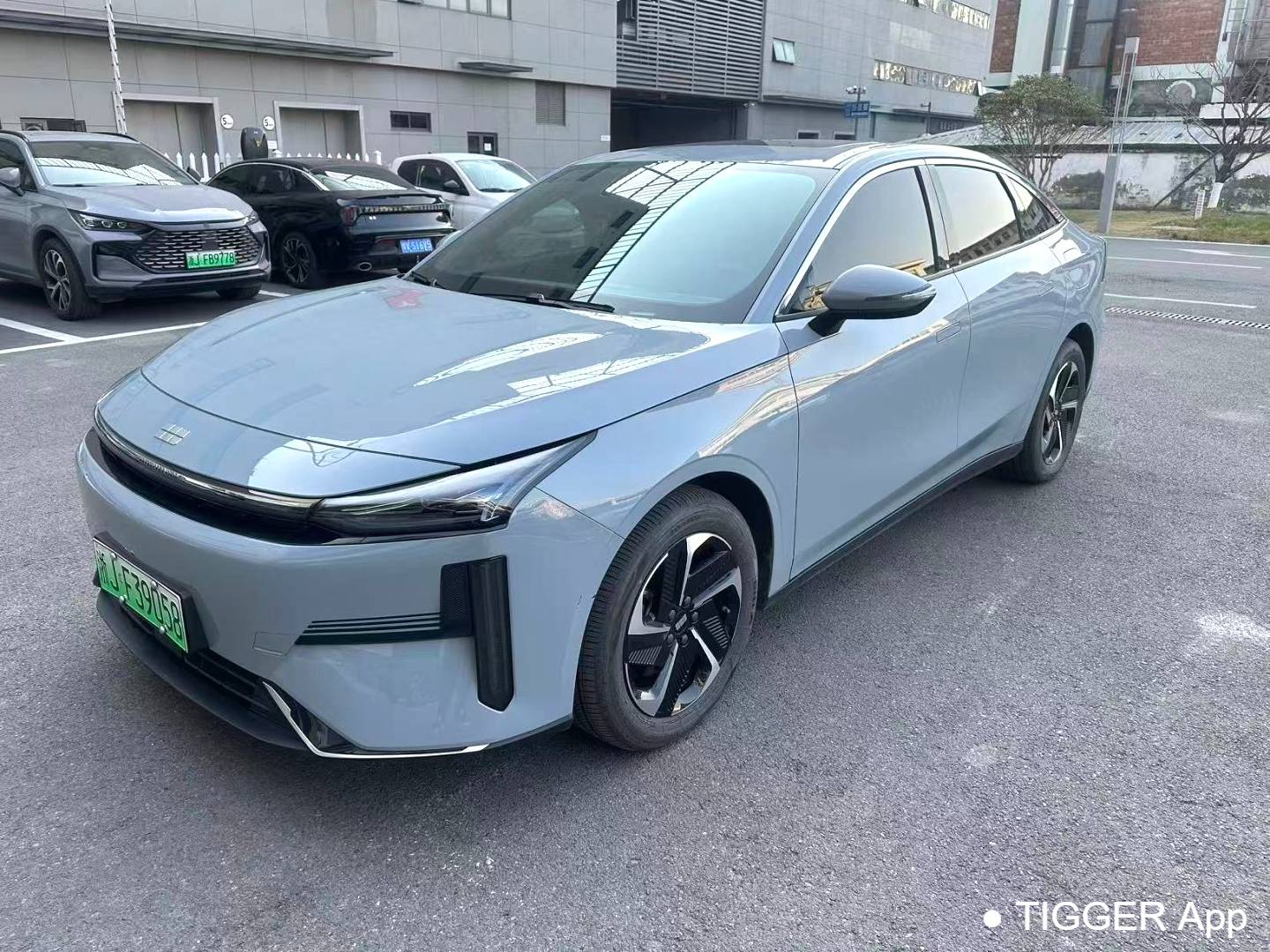  GALAXY 2024 L6 1.5T Longteng Edition 125km PLUS Automatic Transmission