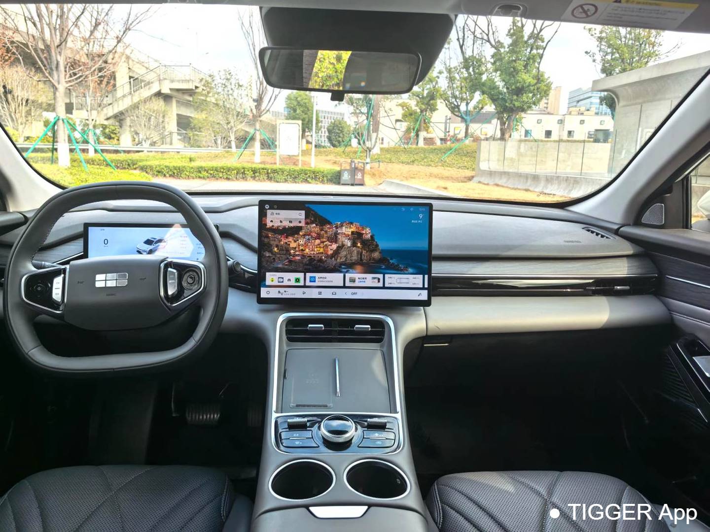 GALAXY  2025 L6 EM-i 1.5 140km Starship Edition Automatic Transmission