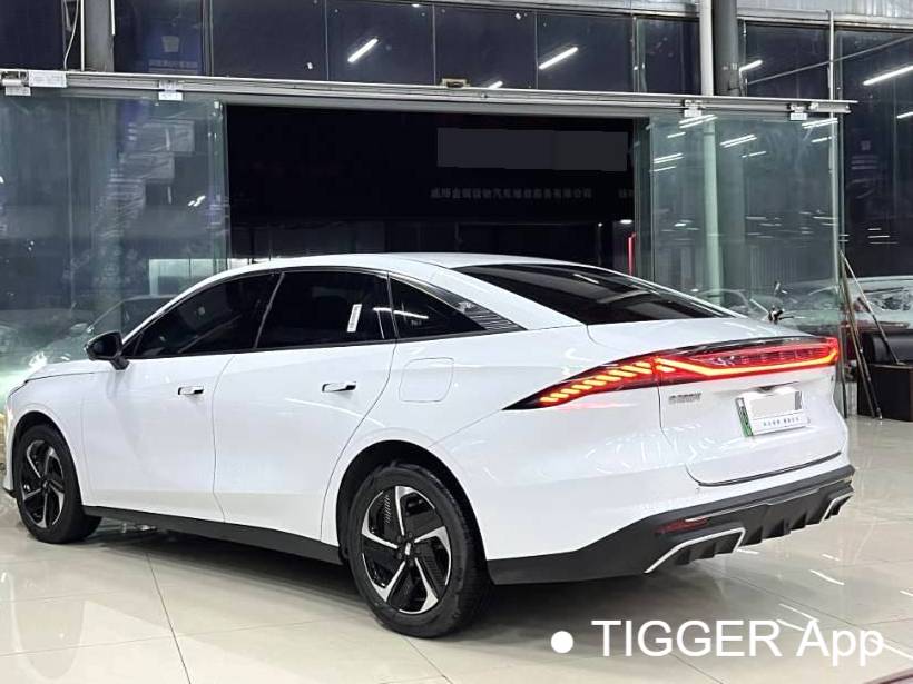 GALAXY 2024 L6 1.5T Longteng Edition 125km PLUS Automatic Transmission