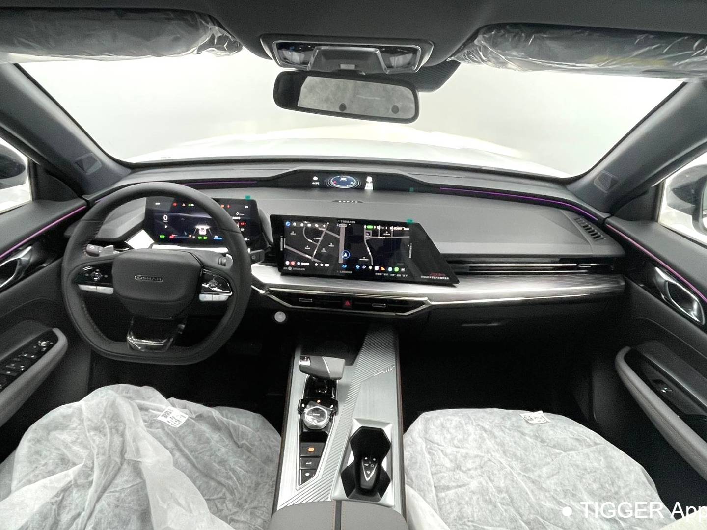 OSHAN 2023 Z6 iDD 1.5T three clutch 150KM flagship PLUS intelligent parking version automatic transmission