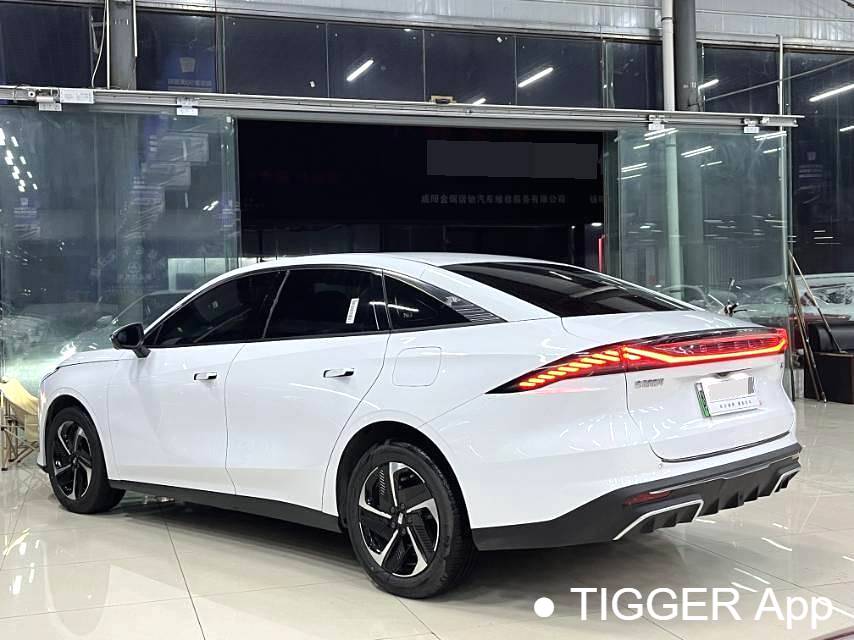 GALAXY 2024 L6 1.5T Longteng Edition 125km PLUS Automatic Transmission