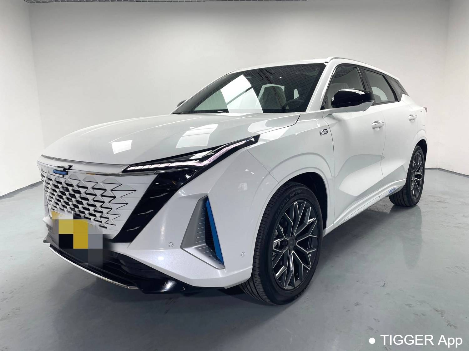 OSHAN 2023 Z6 iDD 1.5T three clutch 150KM flagship PLUS intelligent parking version automatic transmission