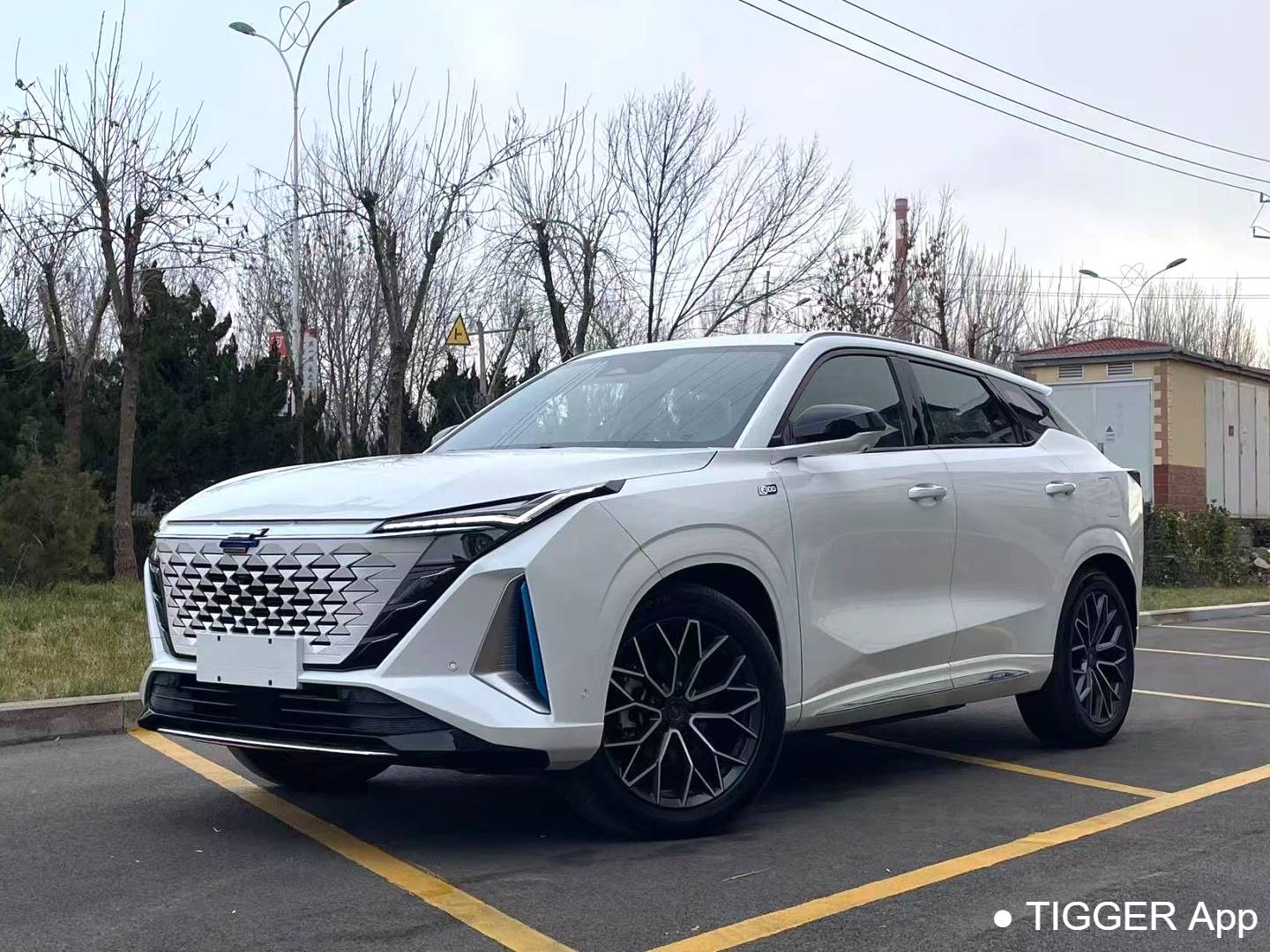 OSHAN 2023 Z6 iDD 1.5T three clutch 150KM flagship PLUS intelligent parking version automatic transmission