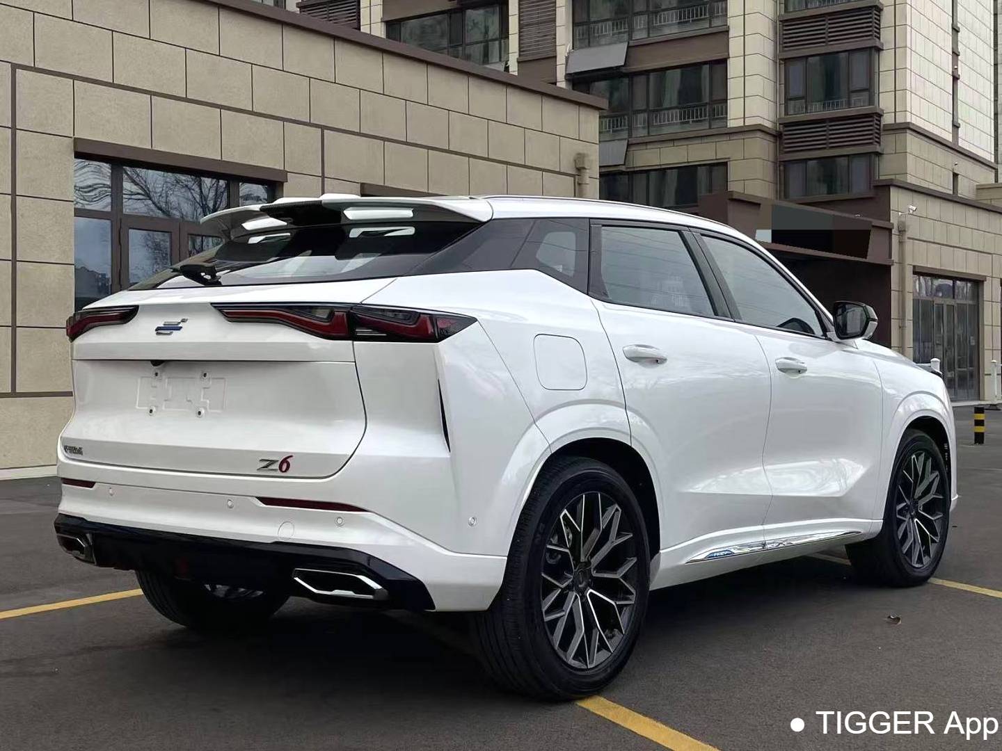 OSHAN 2023 Z6 iDD 1.5T three clutch 150KM flagship PLUS intelligent parking version automatic transmission