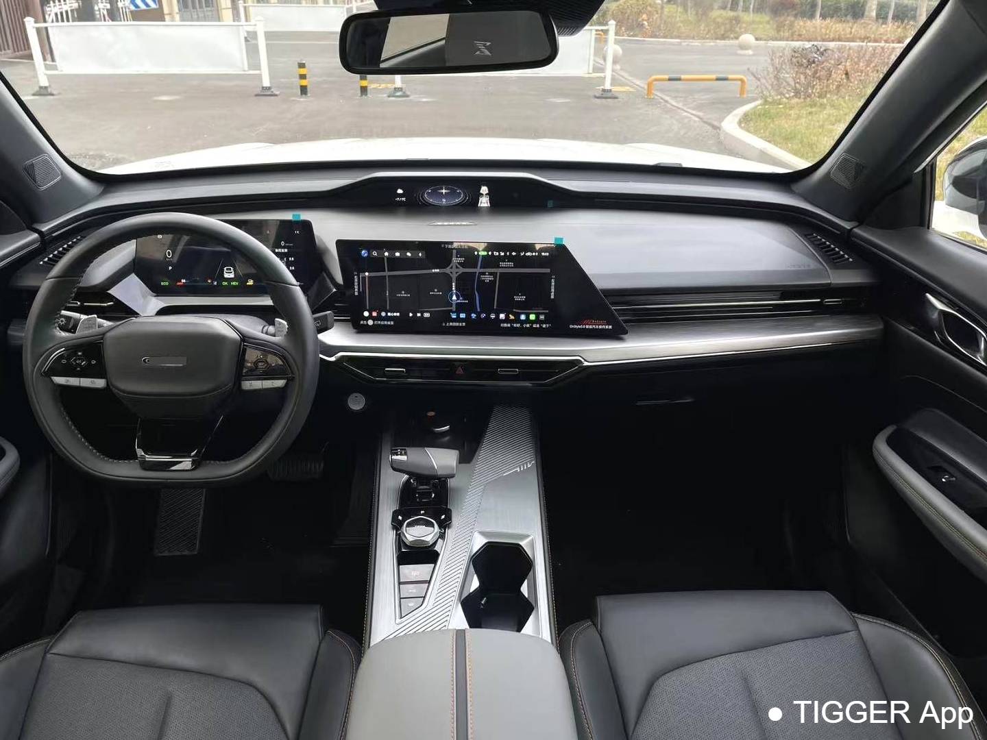 OSHAN 2023 Z6 iDD 1.5T three clutch 150KM flagship PLUS intelligent parking version automatic transmission