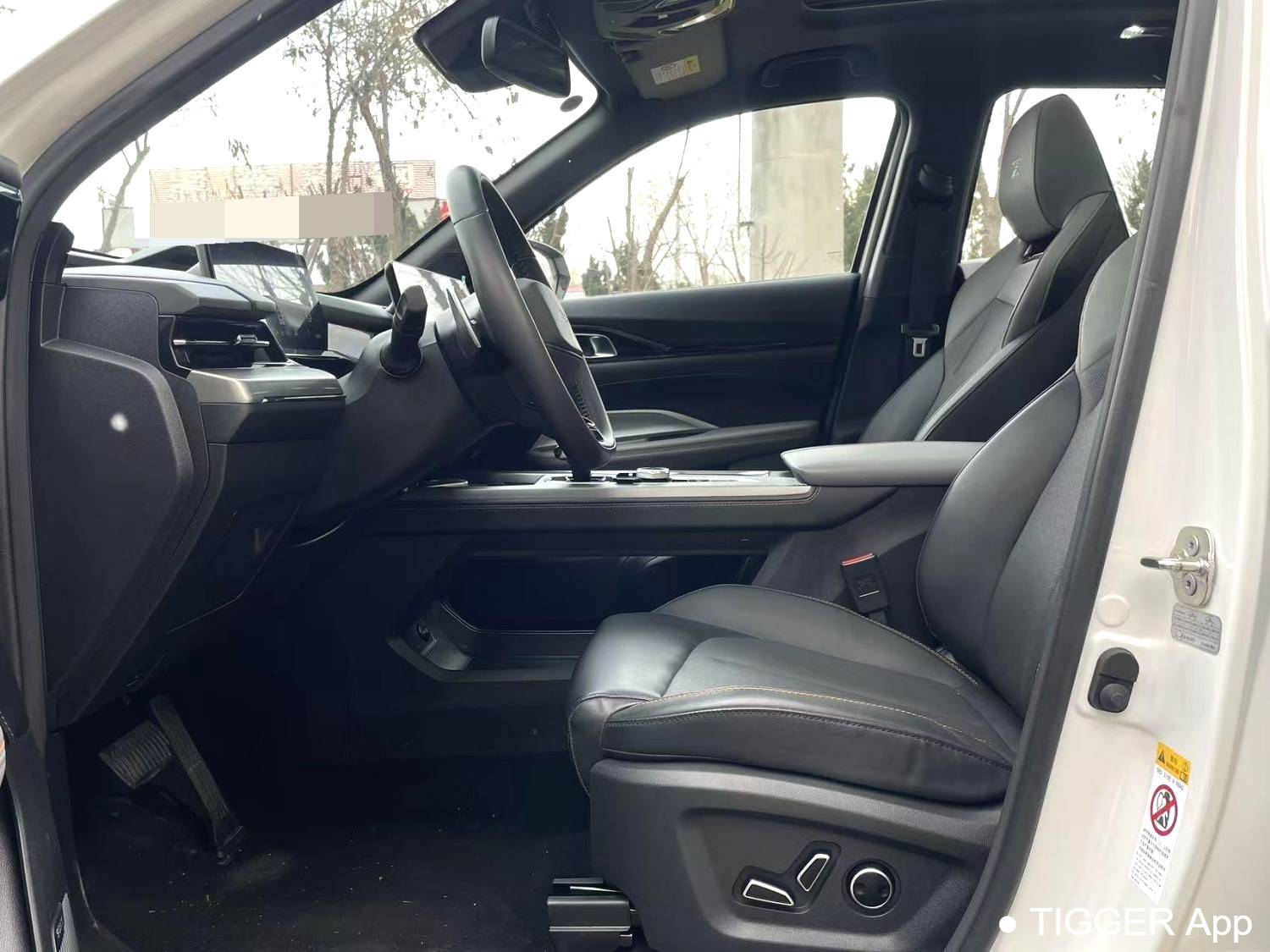 OSHAN 2023 Z6 iDD 1.5T three clutch 150KM flagship PLUS intelligent parking version automatic transmission