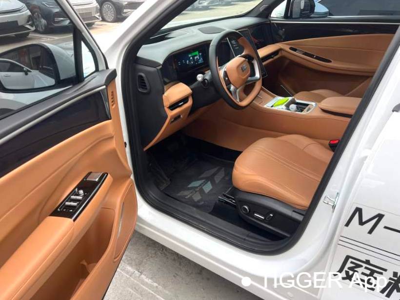 GALAXY 2025 L7 EM-i 1.5 115km Exploration+Edition Automatic Transmission