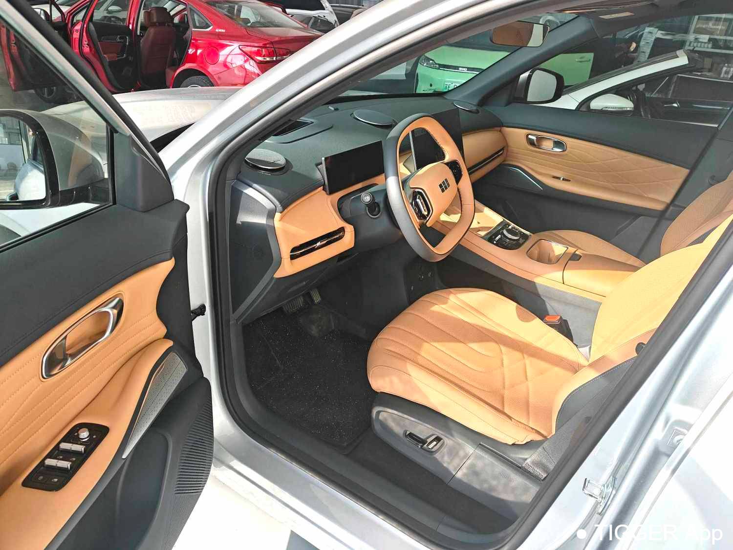 GALAXY 2025  ‌Starray 7 EM-i 1.5 120km Voyage+Automatic Transmission Edition