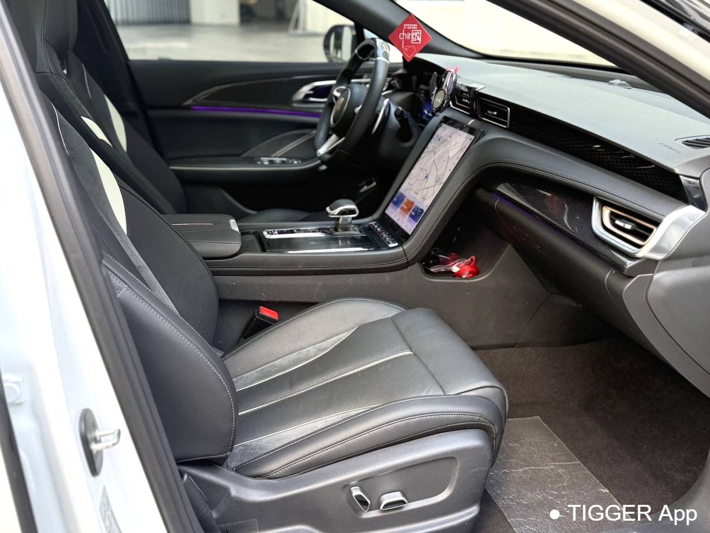 Hong Qi 2023 H6 2.0T Zhishang Edition Automatic Transmission