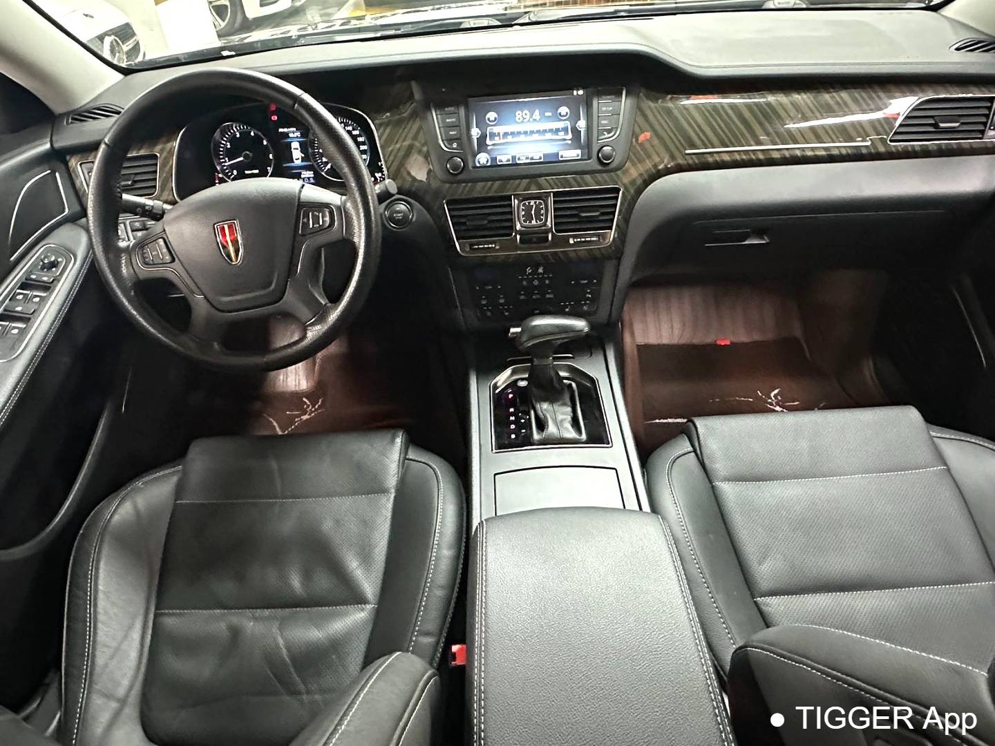 Hong Qi 2021 H7 1.8T 35T Comfort Edition Automatic Transmission