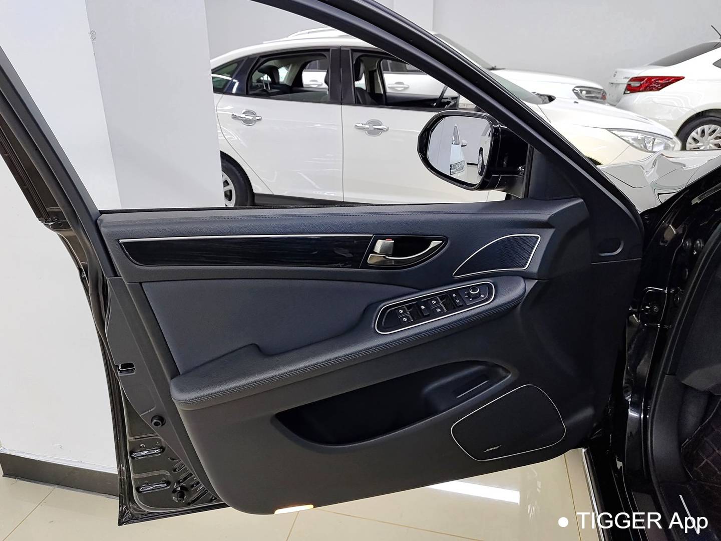 Hong Qi 2021 H7 1.8T 35T Official Edition Automatic Transmission