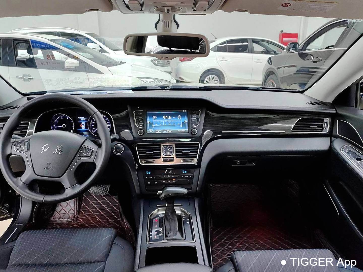 Hong Qi 2021 H7 1.8T 35T Official Edition Automatic Transmission