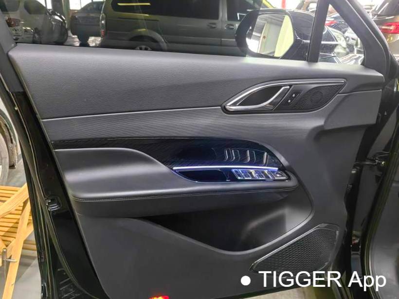 Hong Qi  2024 HS3 PHEV 1.5T 115km Power Edition Automatic Transmission