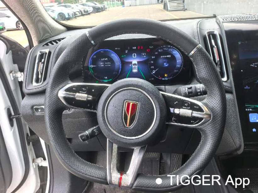 Hong Qi  2024 HS3 PHEV 1.5T 115km Power Edition Automatic Transmission