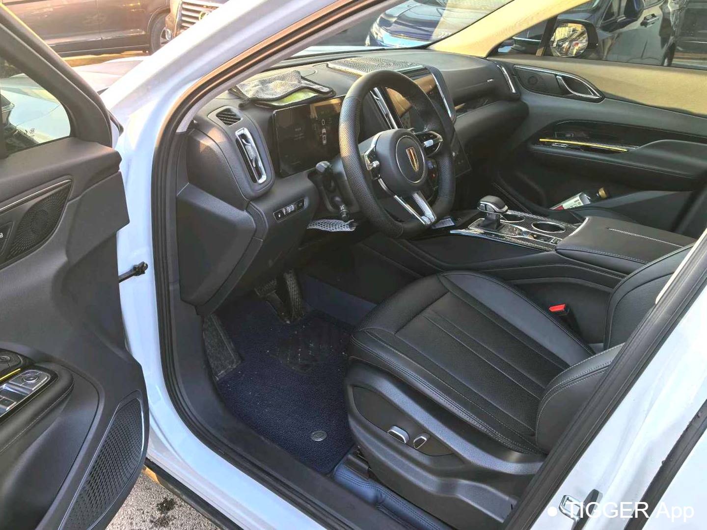 Hong Qi 2024 HS3 PHEV 1.5T 115km Power Edition Automatic Transmission