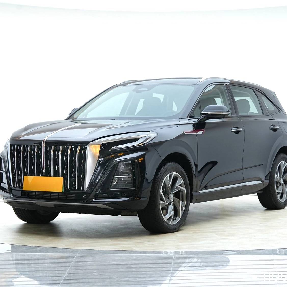 Hong Qi  2024 HS3 PHEV 1.5T 115km Power Edition Automatic Transmission سيارة مستعملة