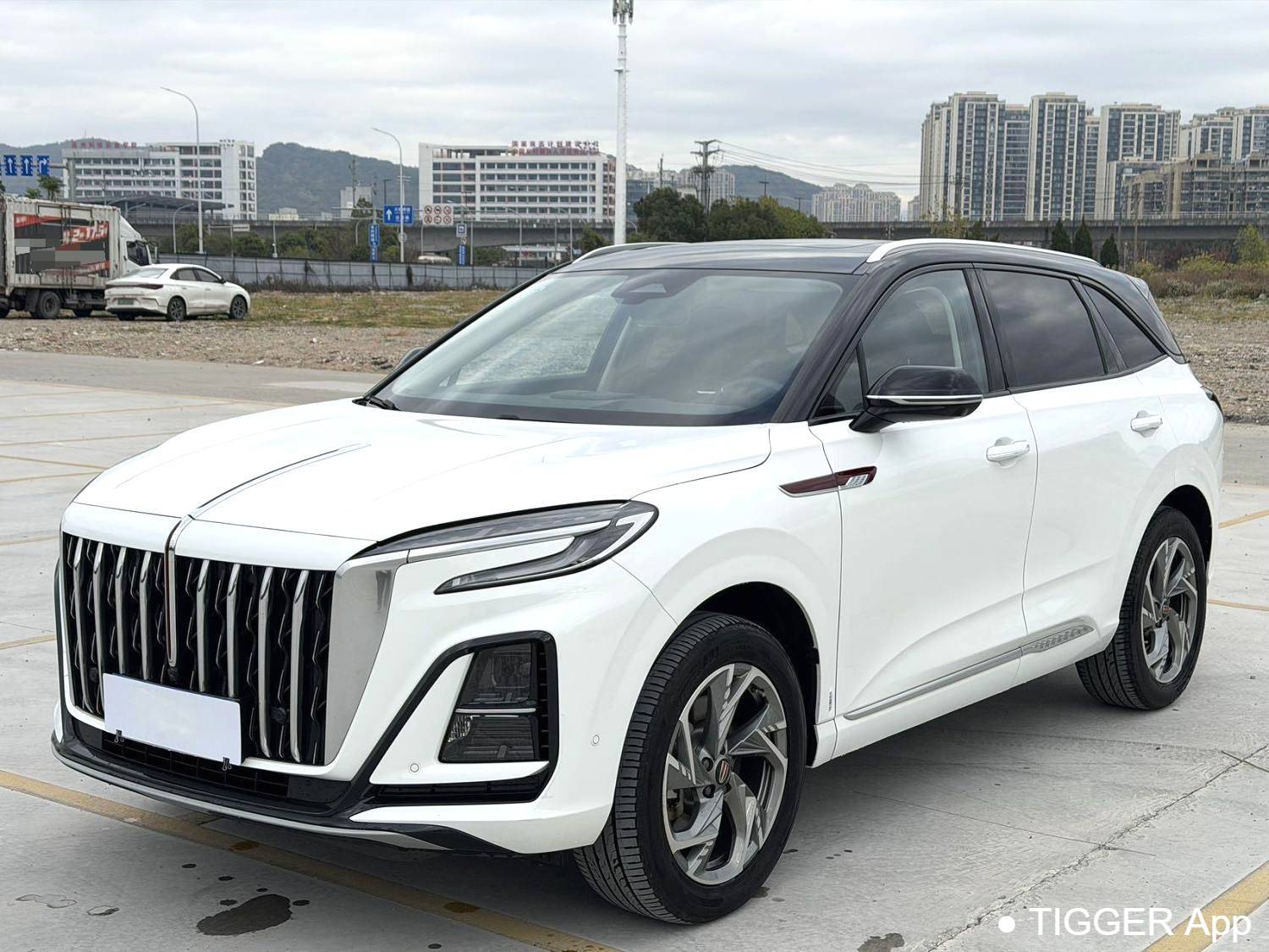 used Hong Qi 2023 HS3 2.0T four-wheel drive with automatic transmission