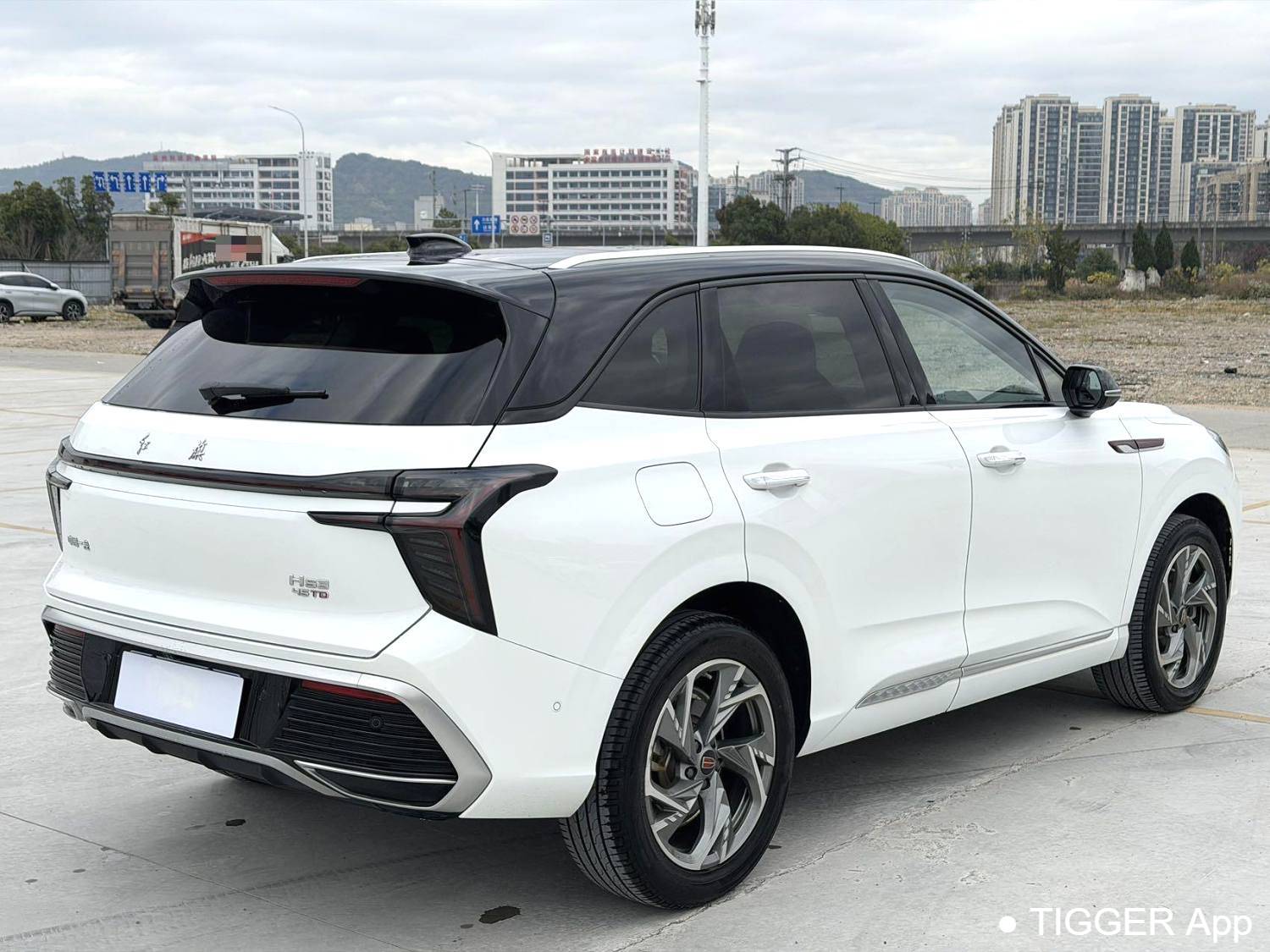 used Hong Qi 2023 HS3 2.0T four-wheel drive with automatic transmission