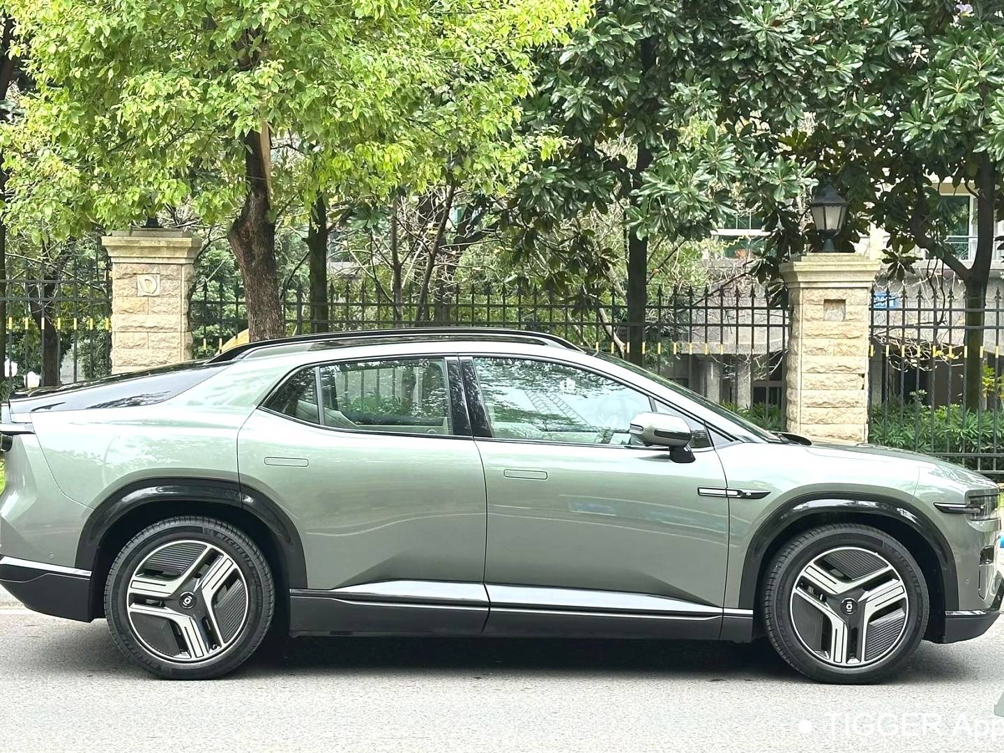 Qiyuan 2025 E07 4WD 90kWh Ultra high-performance version automatic transmission