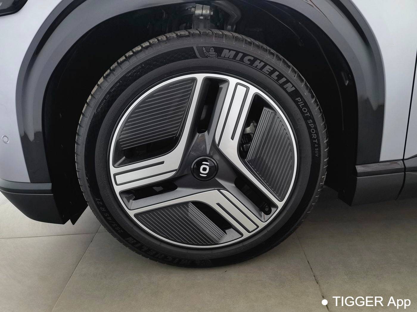 Qiyuan 2025 E07 4WD 90kWh Max intelligent driving version automatic transmission