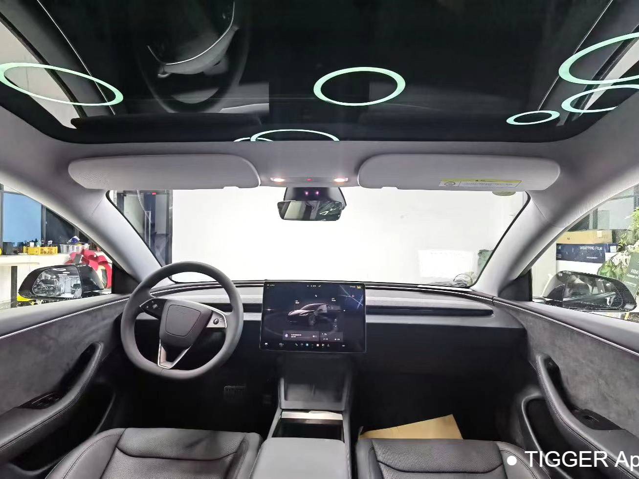 TESLA 2025 Model 3 Long Range All Wheel Drive Automatic Transmission