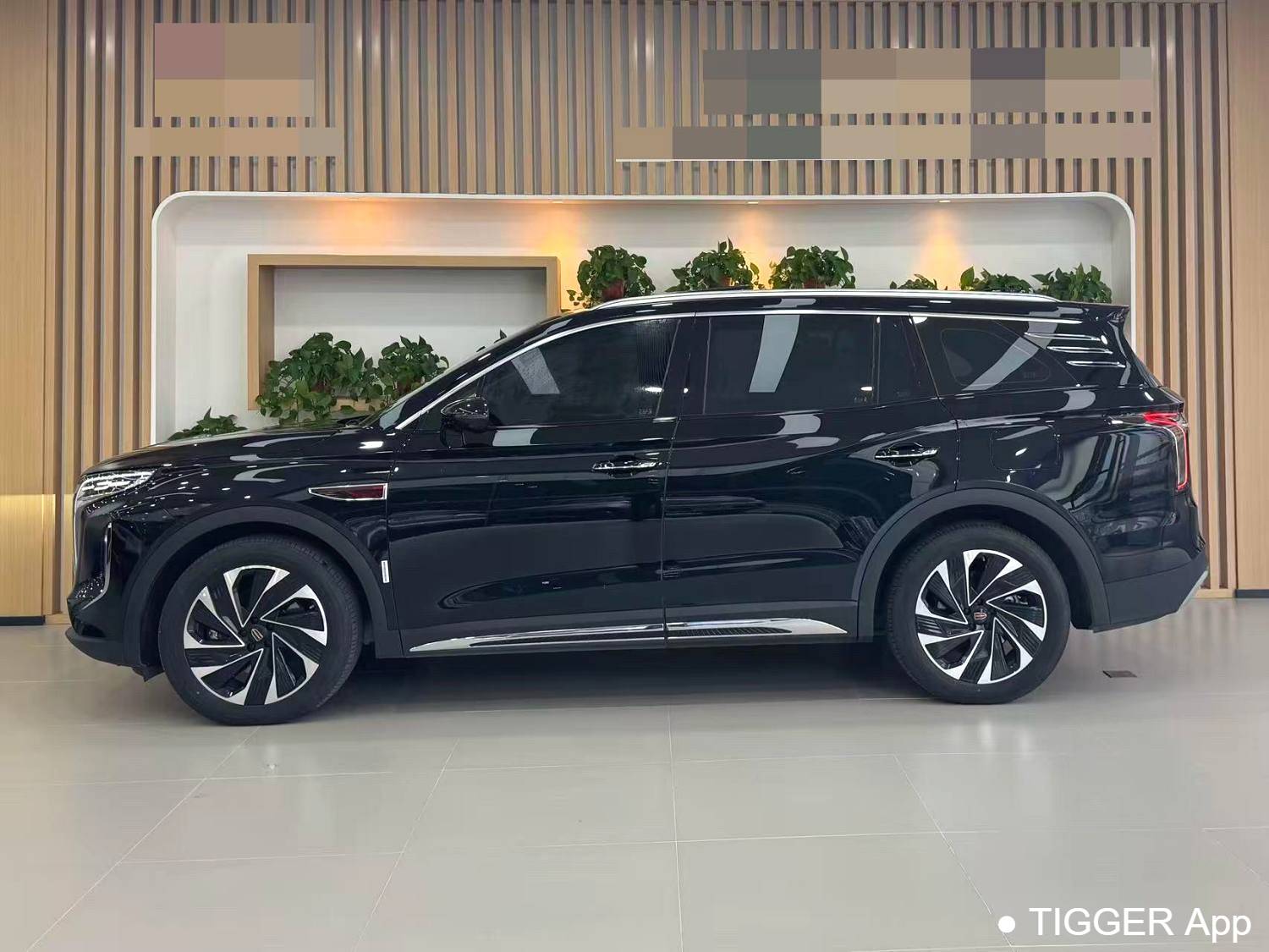 used Hong Qi 2024 HS7 PHEV 2.0T four-wheel drive Qichang Edition 6-seater automatic transmission