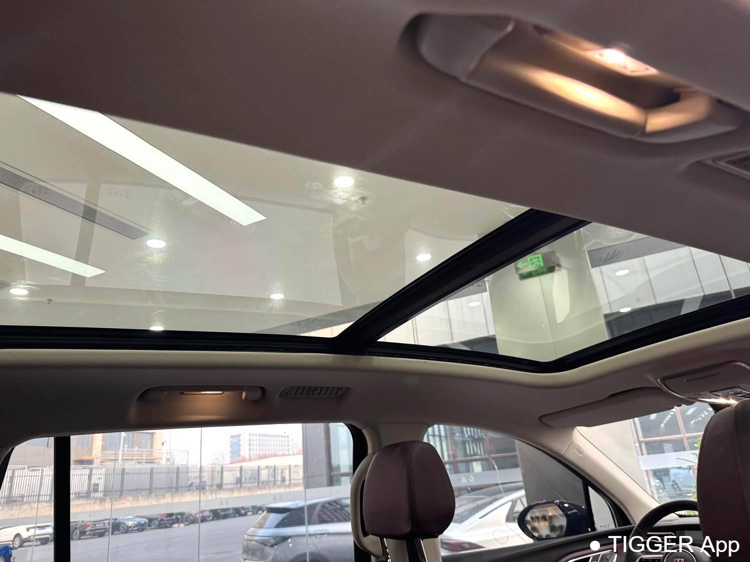 used Hong Qi 2024 HS7 PHEV 2.0T four-wheel drive Qichang Edition 6-seater automatic transmission