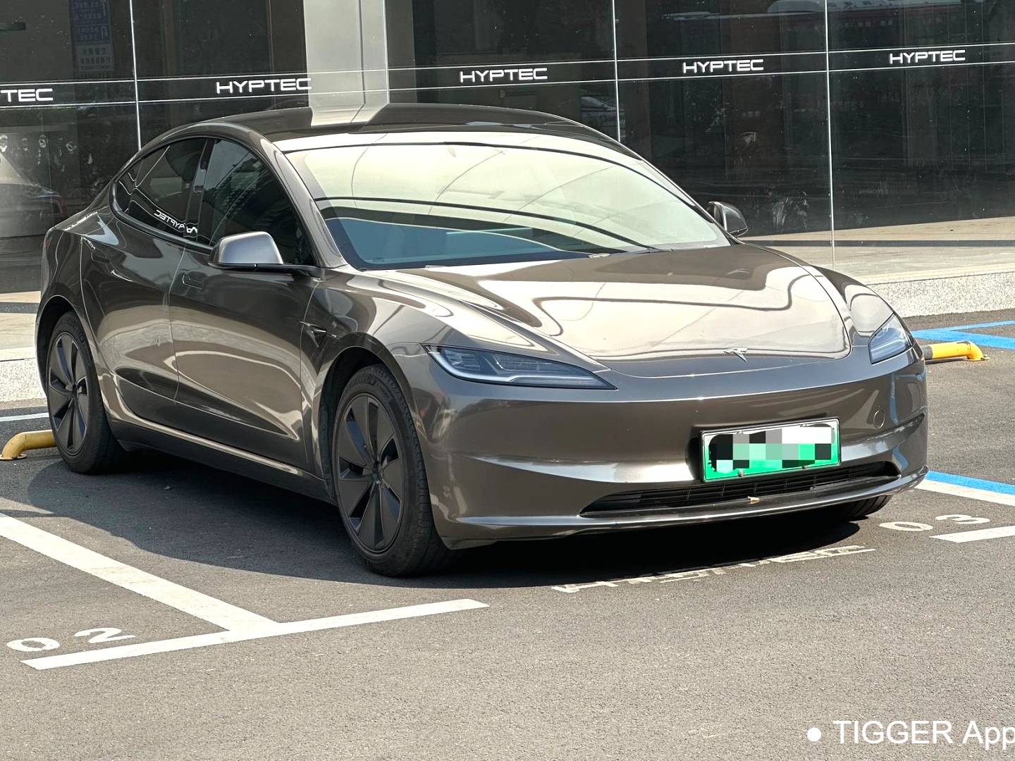 TESLA 2023 Model 3 refreshed with rear wheel drive automatic transmission