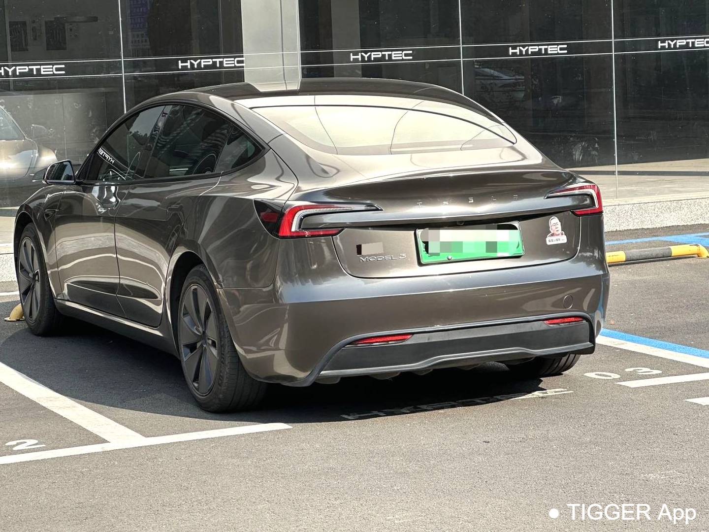 TESLA 2023 Model 3 refreshed with rear wheel drive automatic transmission