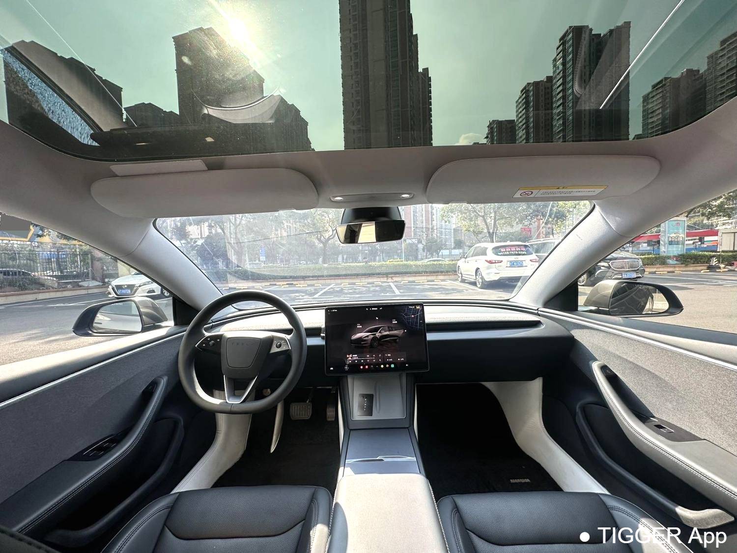 TESLA 2023 Model 3 refreshed with rear wheel drive automatic transmission