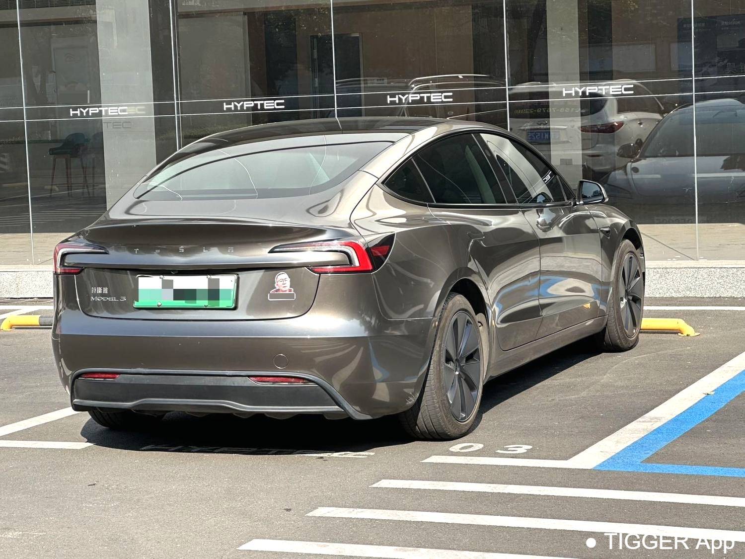 TESLA 2023 Model 3 refreshed with rear wheel drive automatic transmission