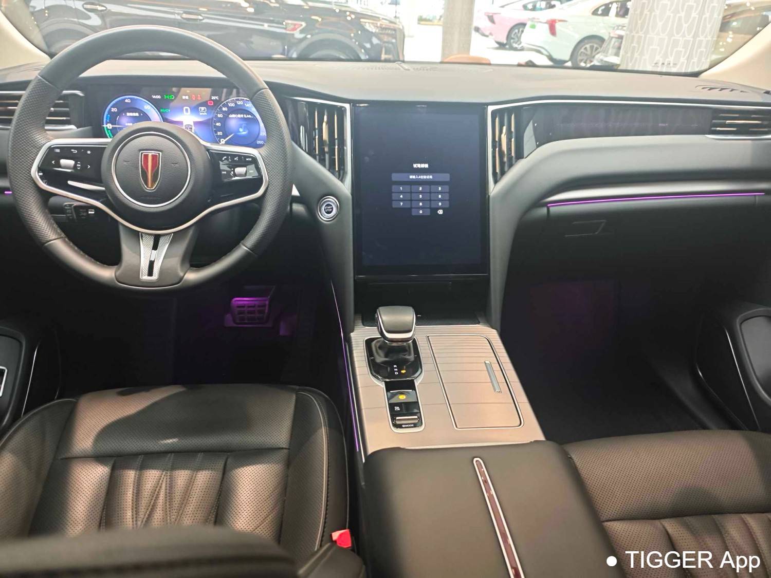 used Hong Qi  2024 HS7 PHEV 2.0T four-wheel drive Qichang Edition 6-seater automatic transmission