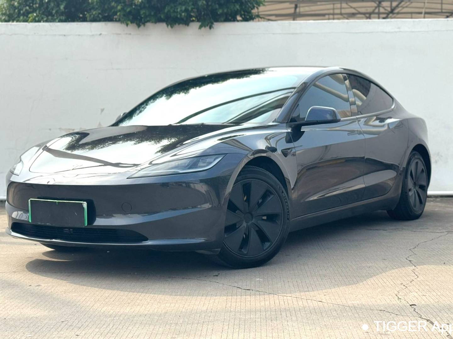 TESLA  2023 Model 3 refreshed with rear wheel drive automatic transmission