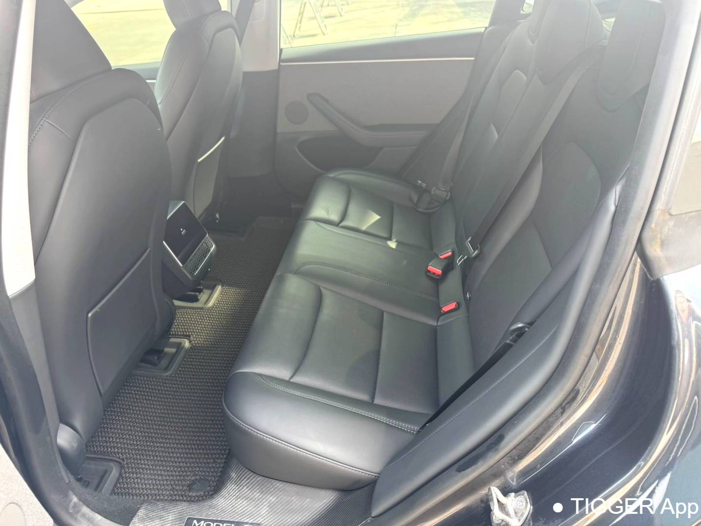 TESLA  2023 Model 3 refreshed with rear wheel drive automatic transmission