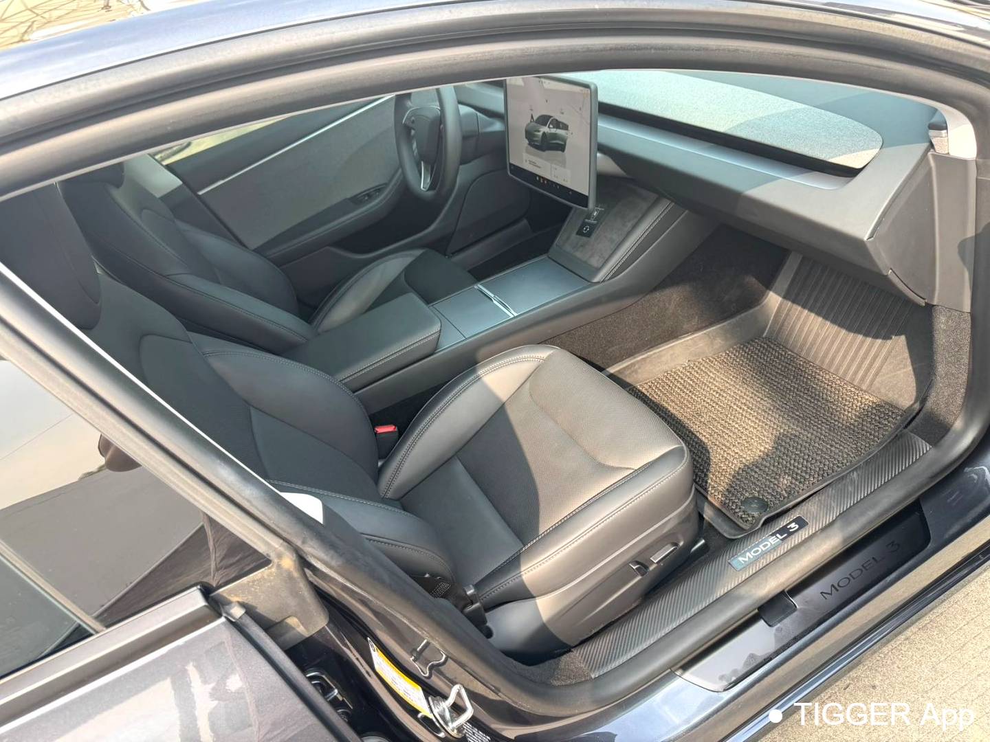 TESLA  2023 Model 3 refreshed with rear wheel drive automatic transmission