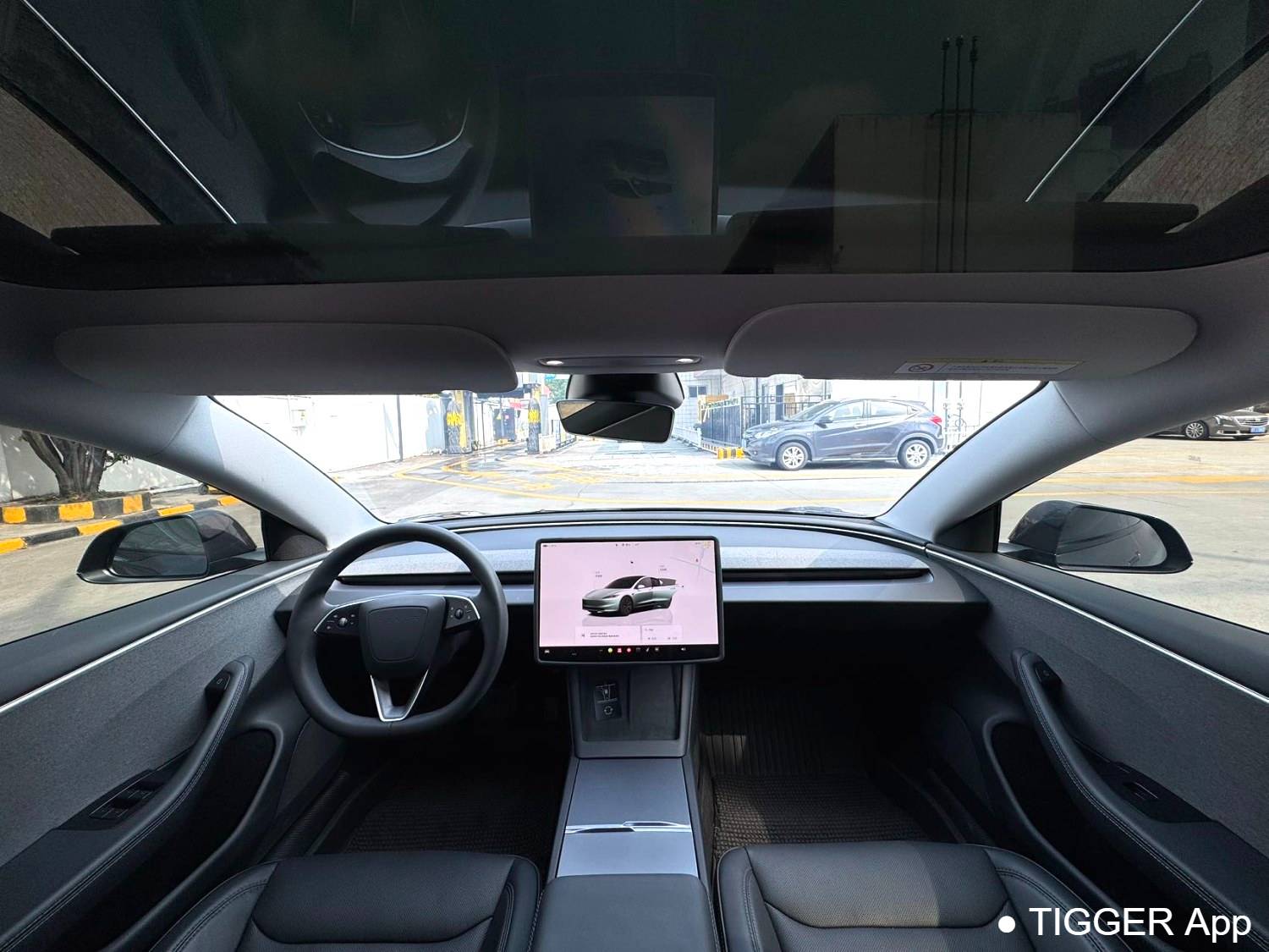 TESLA  2023 Model 3 refreshed with rear wheel drive automatic transmission