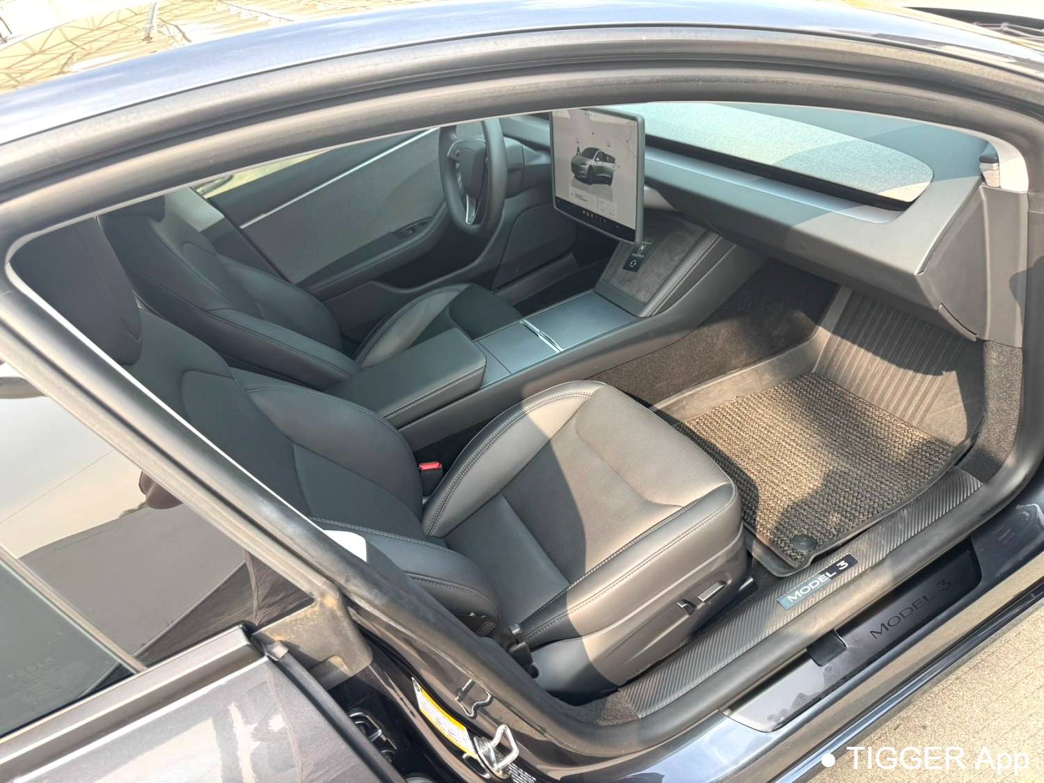 TESLA  2023 Model 3 refreshed with rear wheel drive automatic transmission