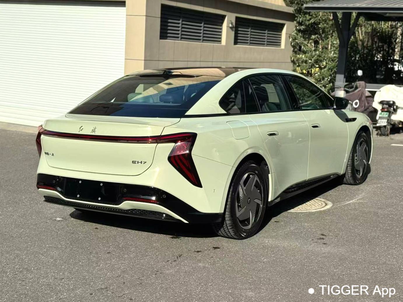 Hong Qi  2025 EH7 690 Intelligent Selection Automatic Transmission