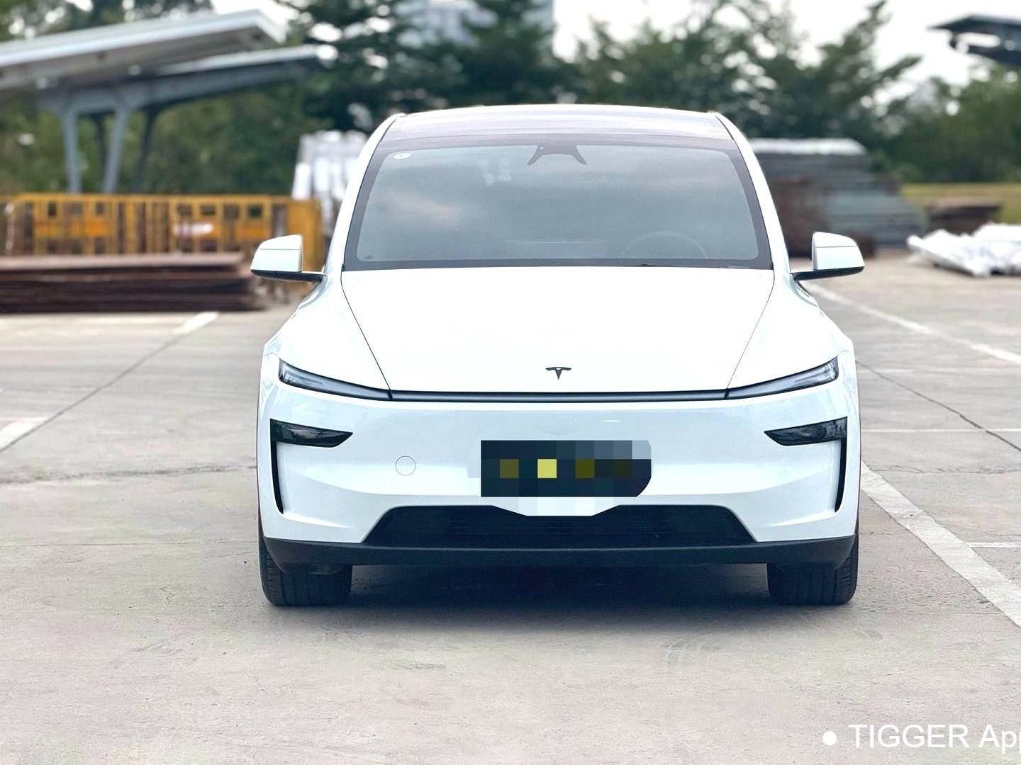 TESLA 2025 Model Y Long Range All Wheel Drive Automatic Transmission